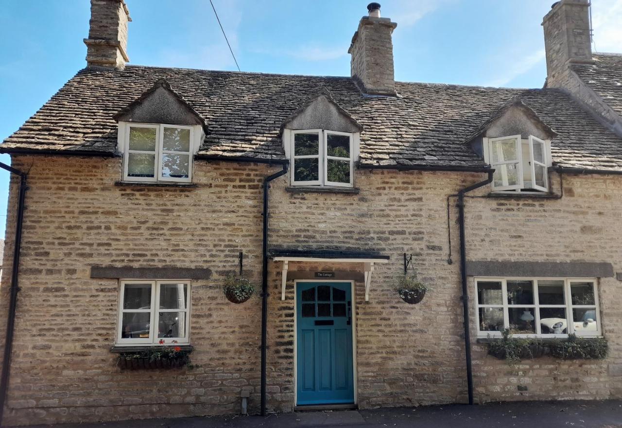 Cotswold Cottage Bed & Breakfast Luckington Exterior photo